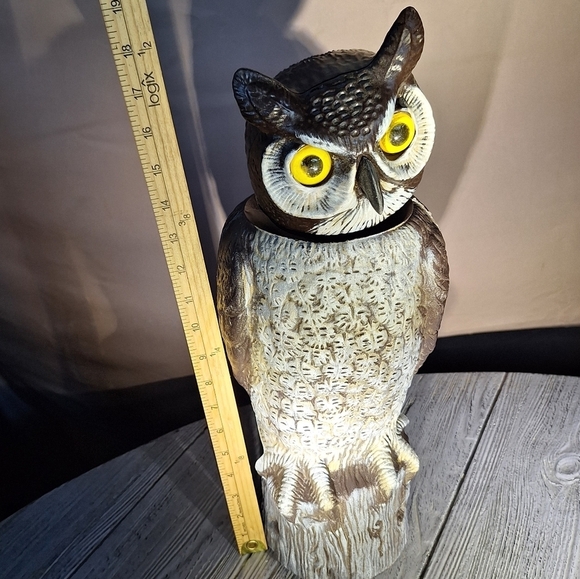 Owl Decoy Scarecrow Plastic Bobble Head Cream and Brown Dalen Products - Picture 11 of 11